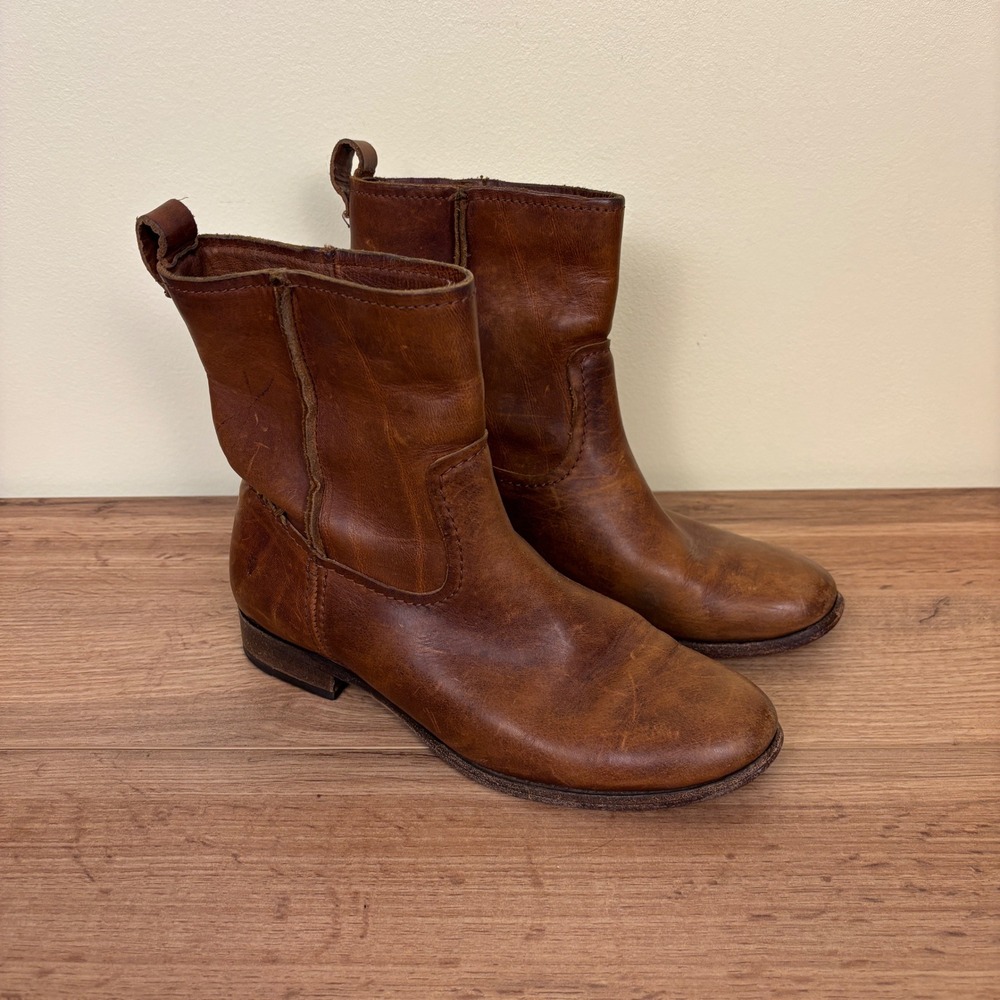 FRYE Cara Short Boots In Cognac Brown Women Size 7 Oiled Leather Casual Rugged